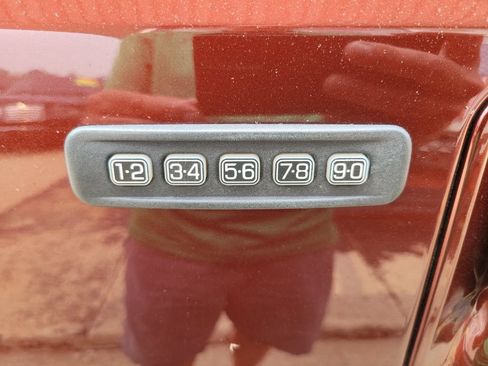 Used 2016 Ford F350 Lariat w/ Chrome Package AWD/4WD image 24