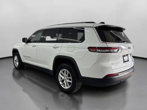 Used 2023 Jeep Grand Cherokee L Laredo AWD/4WD image 7