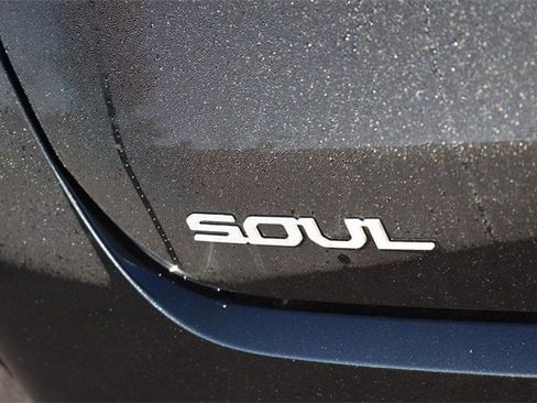 New 2025 Kia Soul LX image 14