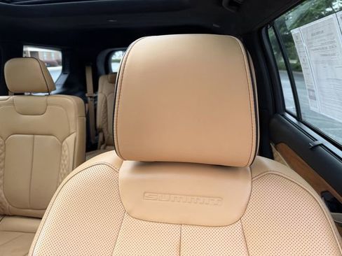 Used 2024 Jeep Grand Cherokee L Summit AWD/4WD image 26