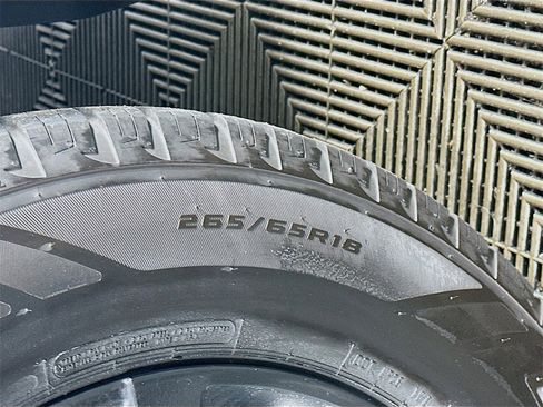 Used 2016 Chevrolet Suburban LTZ image 33