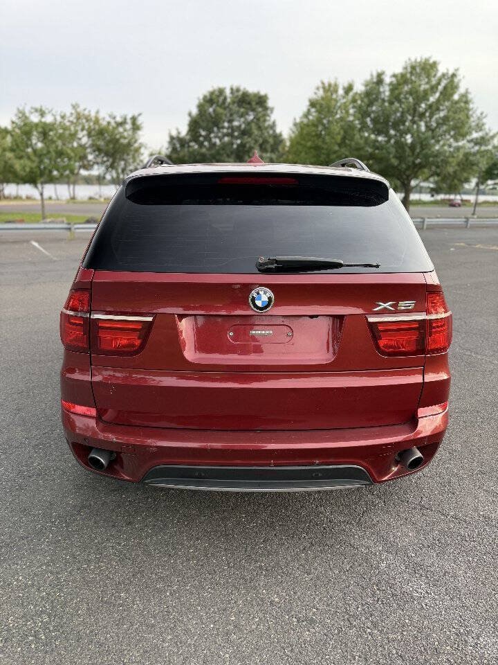 Used 2011 BMW X5 xDrive35i w/ Technology Pkg AWD/4WD image 4