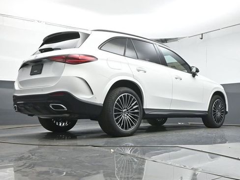 Used 2026 Mercedes-Benz GLC 300 image 40