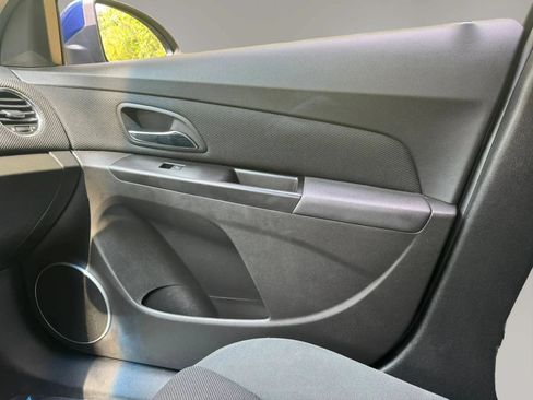Used 2012 Chevrolet Cruze LT w/ RS Package FWD image 5