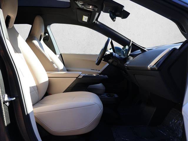Certified 2024 BMW iX xDrive50 w/ Convenience Package AWD/4WD image 27