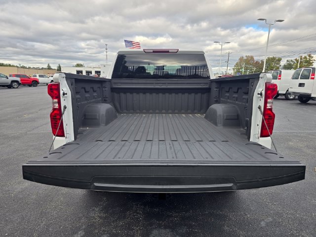 Used 2023 Chevrolet Silverado 1500 Custom AWD/4WD image 5