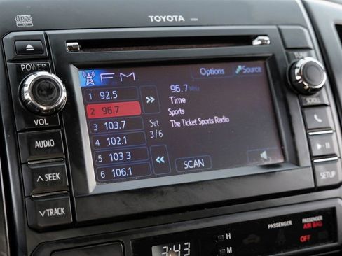 Used 2013 Toyota Tacoma 2WD Access Cab image 26