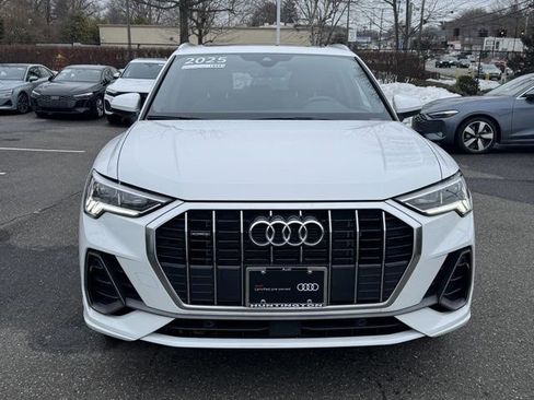 Certified 2025 Audi Q3 2.0T Premium w/ Convenience Package image 2