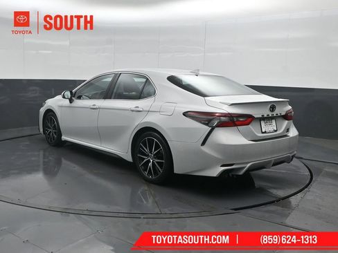 Used 2023 Toyota Camry SE w/ Convenience Package AWD/4WD image 8