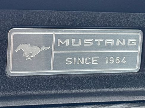 Used 2016 Ford Mustang Coupe w/ Equipment Group 051A RWD image 27