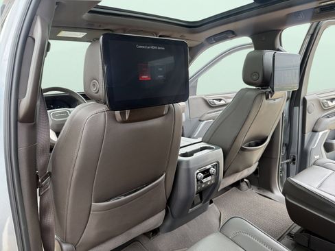 Used 2023 GMC Yukon Denali RWD image 26
