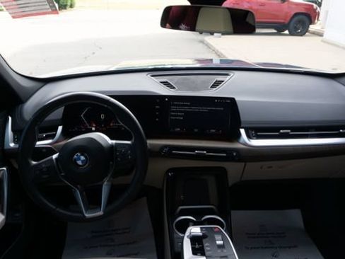 Used 2023 BMW X1 xDrive28i w/ Convenience Package AWD/4WD image 12