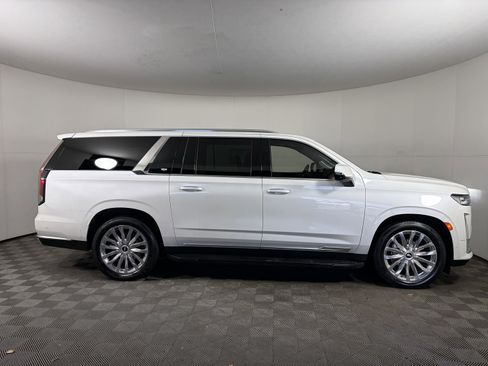 Certified 2024 Cadillac Escalade ESV Premium Luxury w/ Performance Package image 8