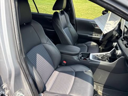 Used 2019 Toyota RAV4 XSE AWD/4WD image 13