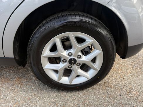 Used 2025 Kia Soul LX w/ LX Technology Package image 25