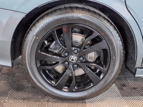 Used 2018 Honda Odyssey Elite image 9