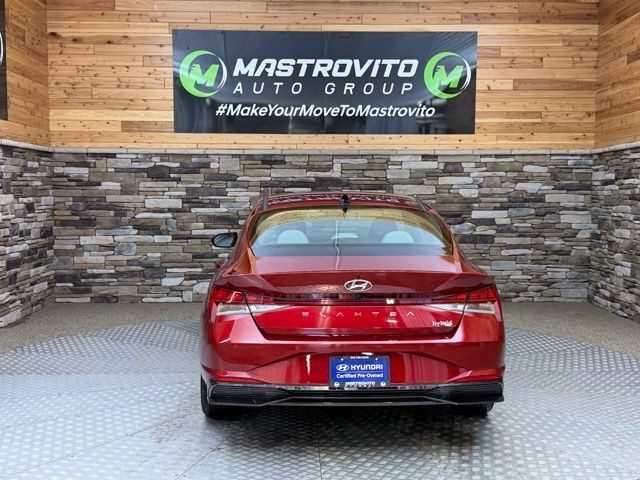 Certified 2023 Hyundai Elantra Limited w/ Preferred Accessory Package FWD image 12
