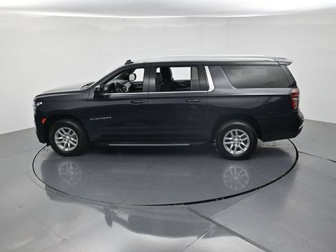 Used 2023 Chevrolet Suburban LT RWD image 47