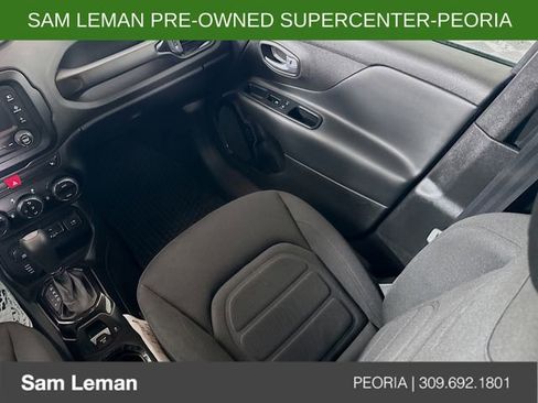 Used 2017 Jeep Renegade Altitude AWD/4WD image 22