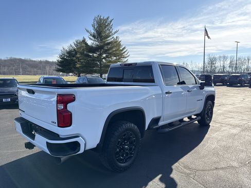 Used 2022 Chevrolet Silverado 2500 LTZ w/ LTZ Plus Package image 7