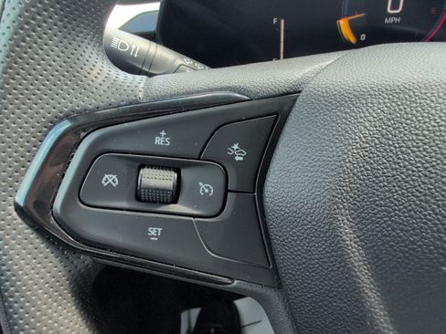 Used 2025 Chevrolet TrailBlazer LT AWD/4WD image 18