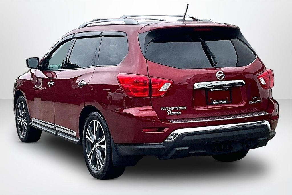 Used 2018 Nissan Pathfinder Platinum AWD/4WD image 4