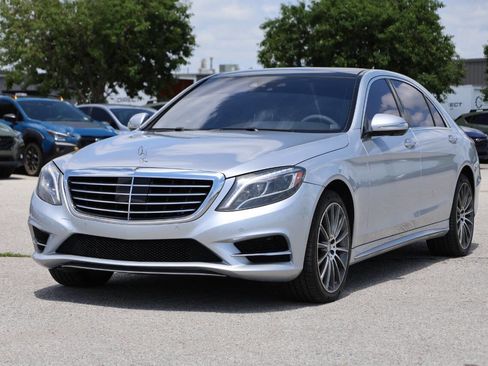 Used 2017 Mercedes-Benz S 550 Sedan image 6