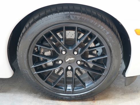 Used 2007 Chevrolet Corvette Coupe w/ Preferred Equipment Group RWD image 70