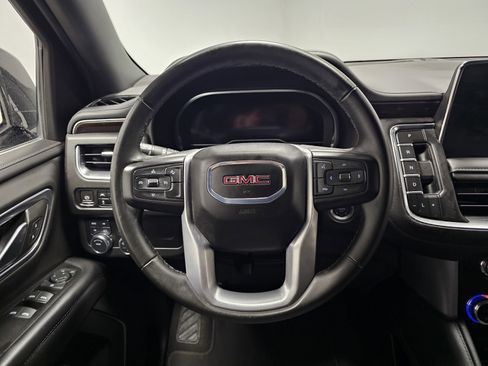 Used 2024 GMC Yukon XL SLE image 22