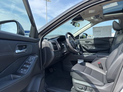 New 2026 Nissan Rogue SV w/ SV Premium Package image 11