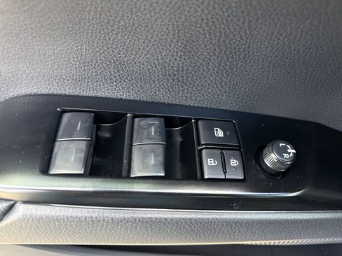 Used 2026 Toyota Camry XLE image 15