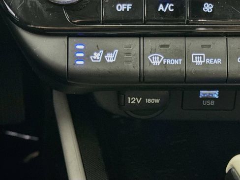 Used 2023 Hyundai Elantra Limited FWD image 23