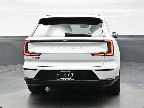 Used 2025 Volvo EX90 Plus image 6