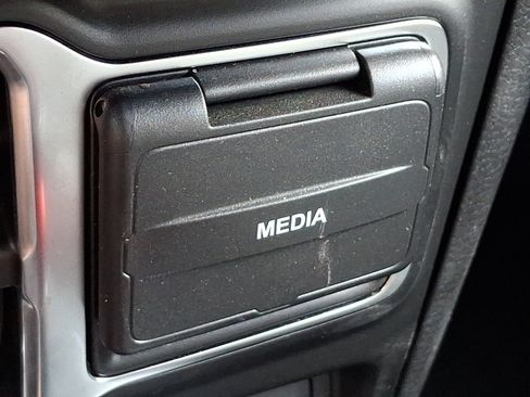 Used 2025 Jeep Gladiator Sport AWD/4WD image 23