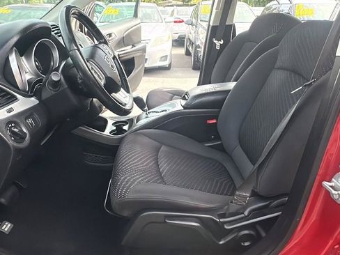 Used 2018 Dodge Journey SE FWD image 22