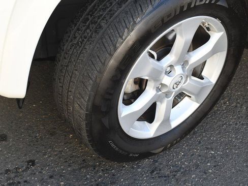 Used 2012 Toyota RAV4 Limited image 11