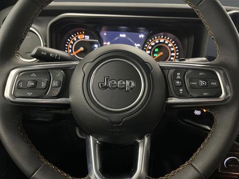 Used 2024 Jeep Wrangler Sahara w/ Technology Group image 15