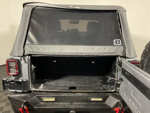 Used 2013 Jeep Wrangler Sport w/ Connectivity Group AWD/4WD image 13
