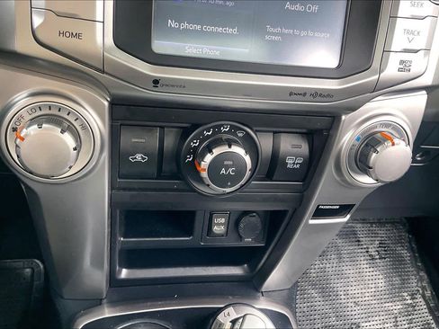 Used 2019 Toyota 4Runner SR5 image 32