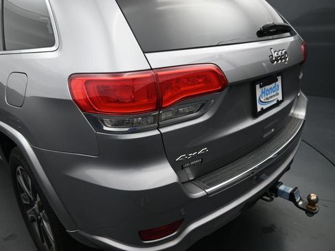 Used 2017 Jeep Grand Cherokee Overland AWD/4WD image 11