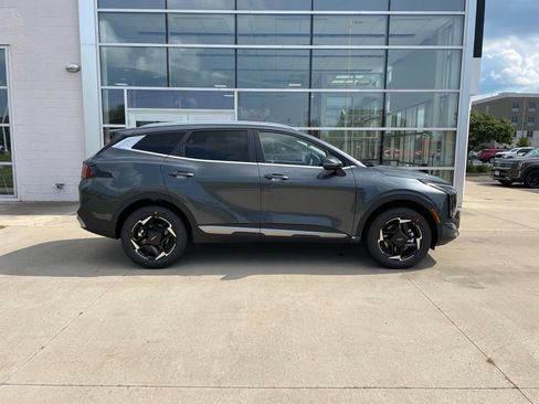 New 2026 Kia Sportage EX AWD/4WD image 4
