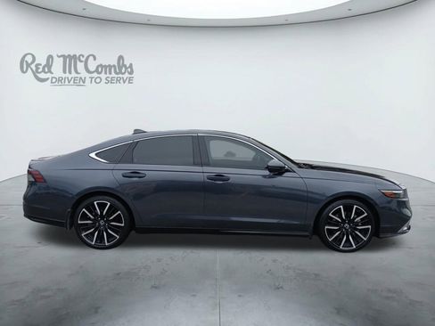 Used 2023 Honda Accord Touring image 6