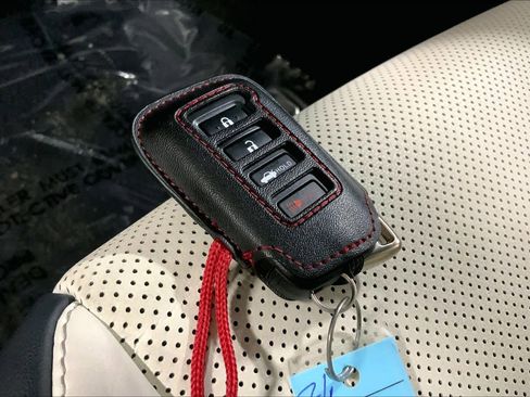 Used 2025 Lexus IS 350 F Sport w/ Navigation Package image 15