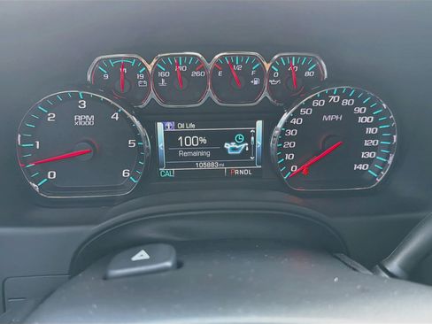 Used 2019 Chevrolet Tahoe LT w/ RST Edition RWD image 41