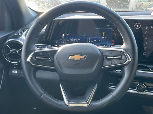 Used 2025 Chevrolet Equinox LT image 27