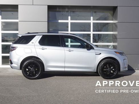 Used 2025 Land Rover Discovery Sport S image 7