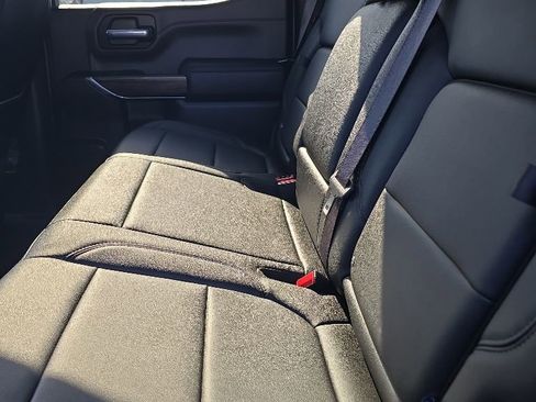 Used 2019 Chevrolet Silverado 1500 LT Trail Boss AWD/4WD image 4