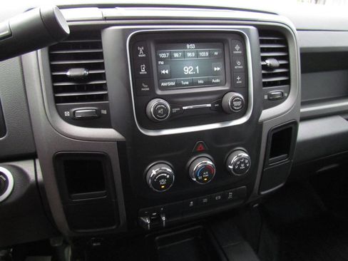Used 2017 RAM 2500 Tradesman w/ Chrome Appearance Group AWD/4WD image 19