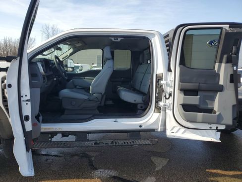 New 2026 Ford F450 XL w/ XL Chrome Package image 13