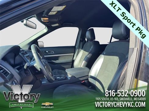 Used 2018 Ford Explorer XLT w/ Equipment Group 202A image 9